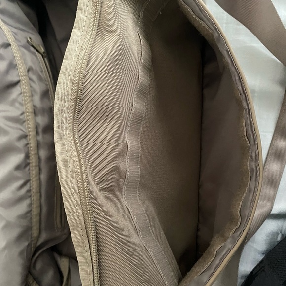 GYMSHARK TAN GYM BAG - Picture 4 of 5